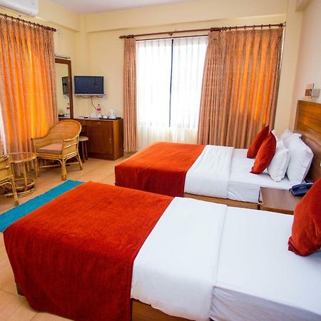 Hotel Tara Pokhara Eksteriør bilde