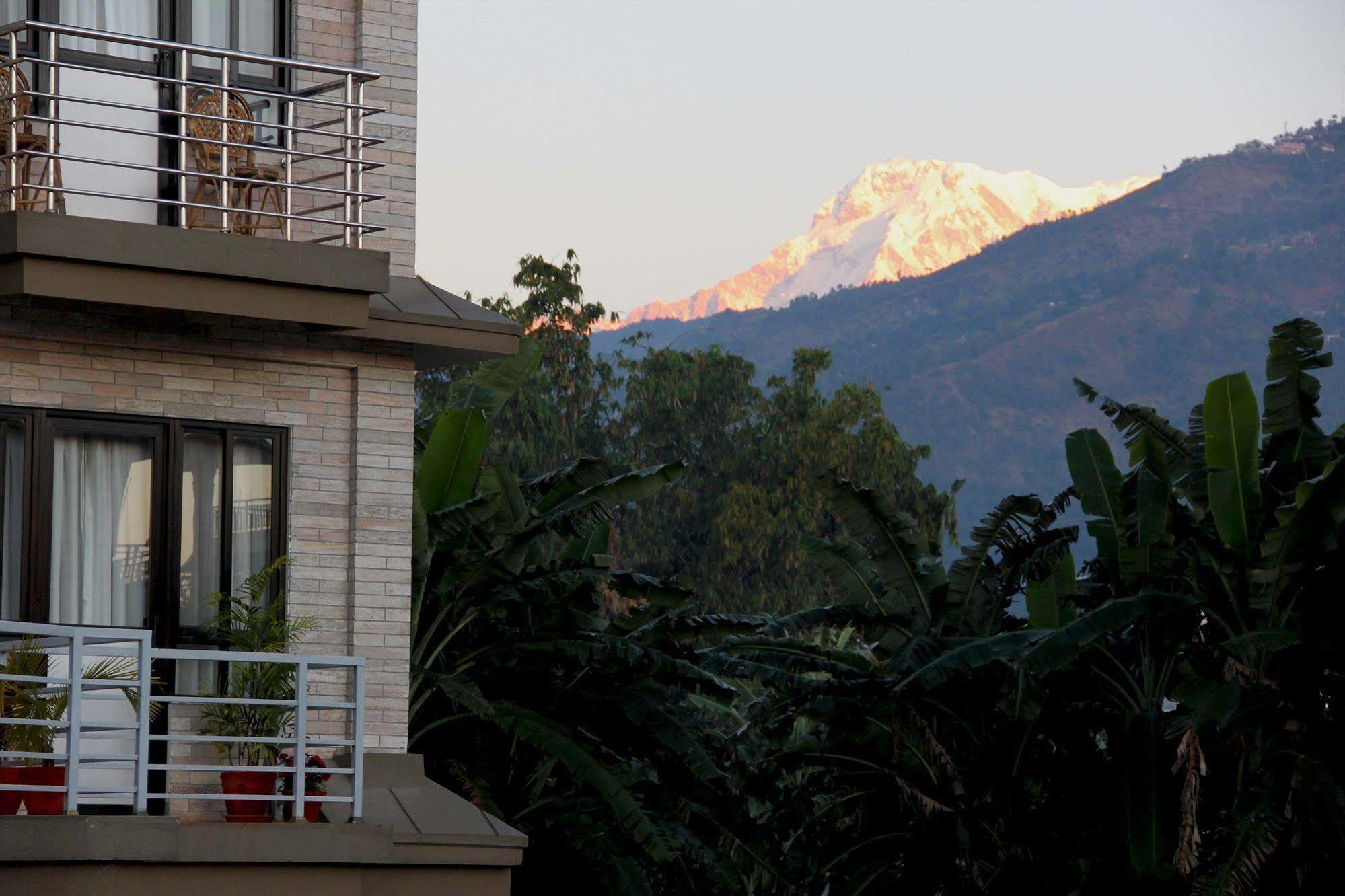 Hotel Tara Pokhara Eksteriør bilde