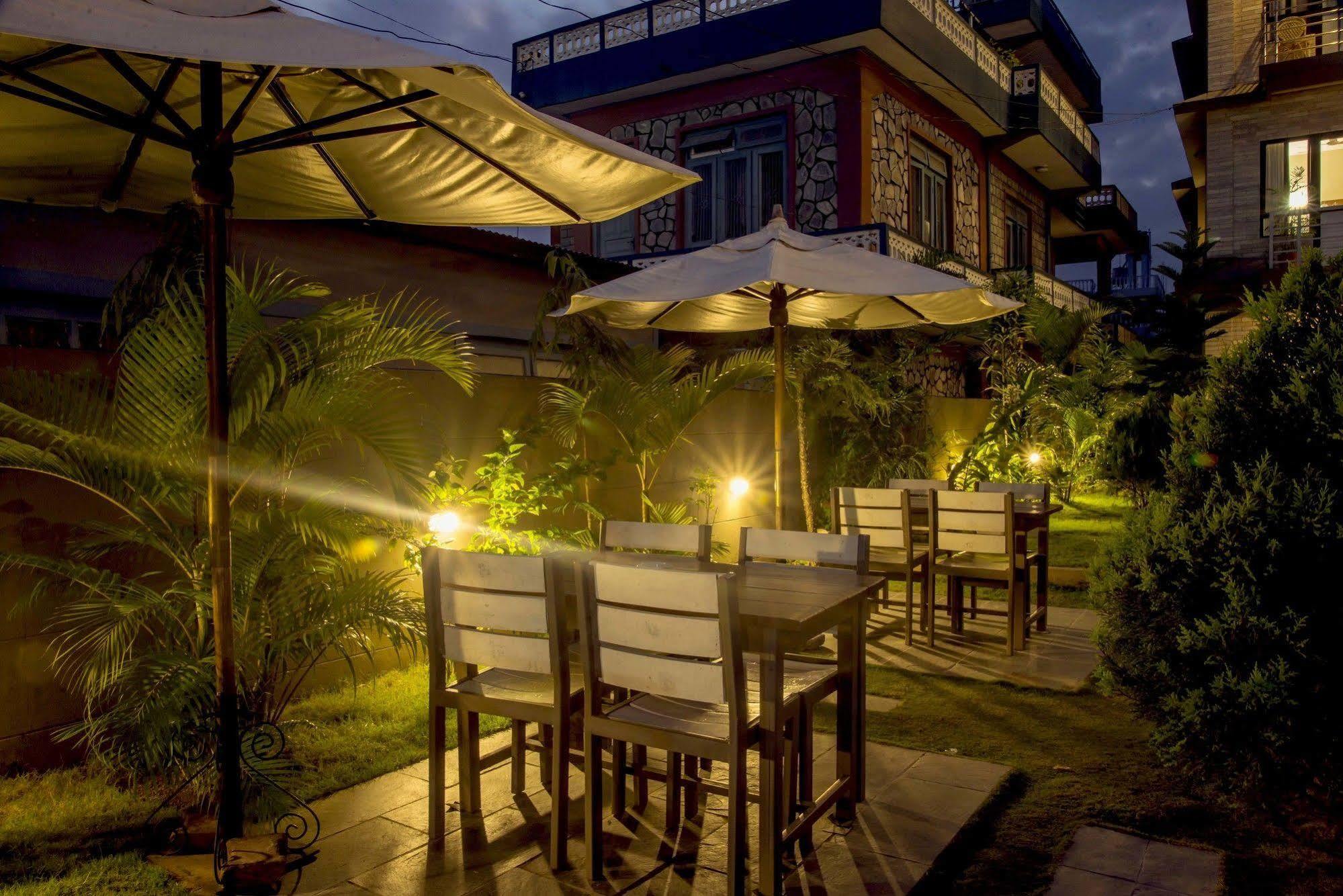 Hotel Tara Pokhara Eksteriør bilde