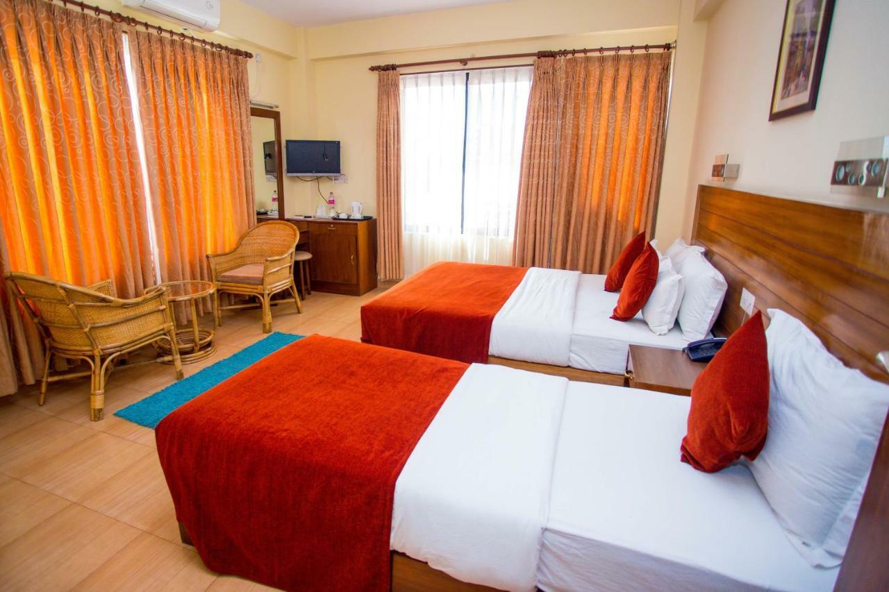 Hotel Tara Pokhara Eksteriør bilde