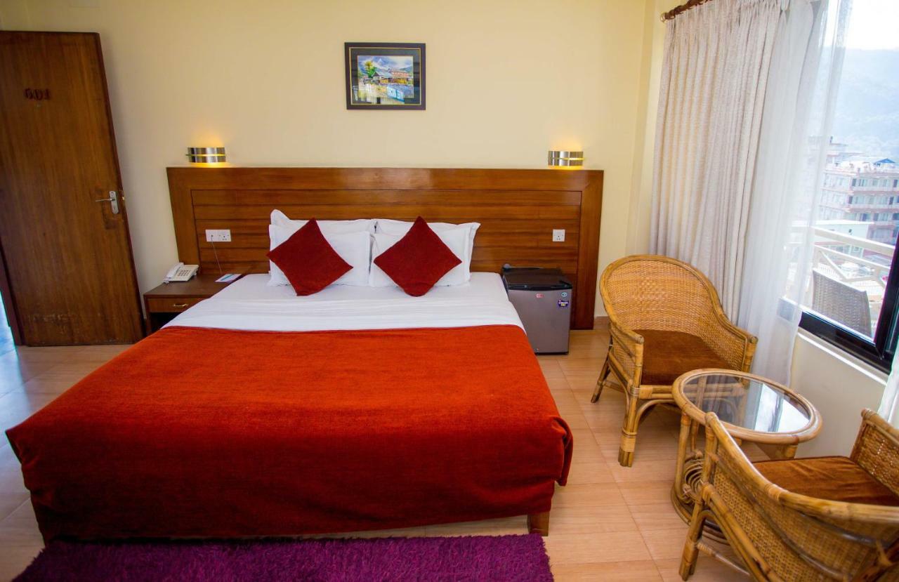 Hotel Tara Pokhara Eksteriør bilde