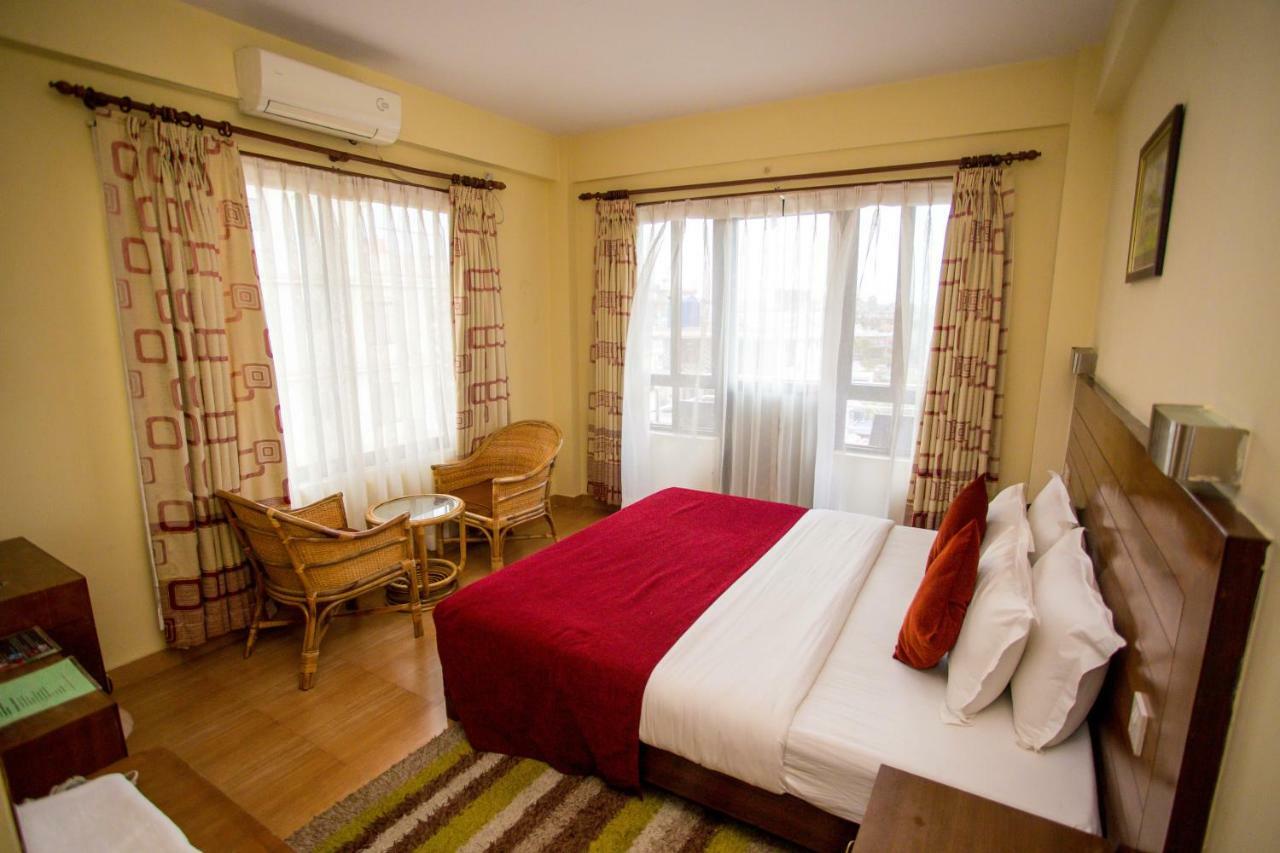 Hotel Tara Pokhara Eksteriør bilde