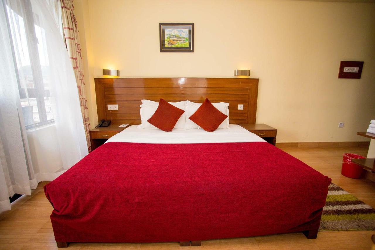 Hotel Tara Pokhara Eksteriør bilde