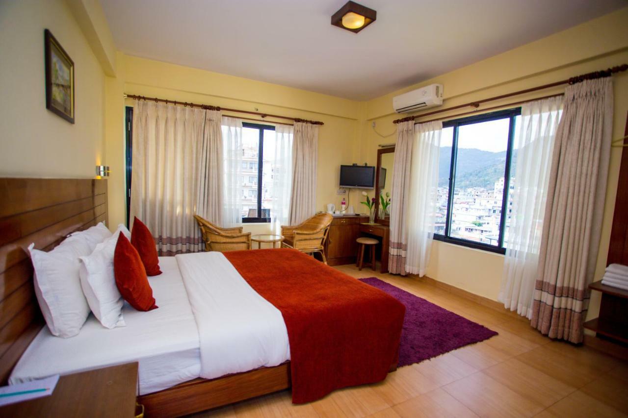 Hotel Tara Pokhara Eksteriør bilde