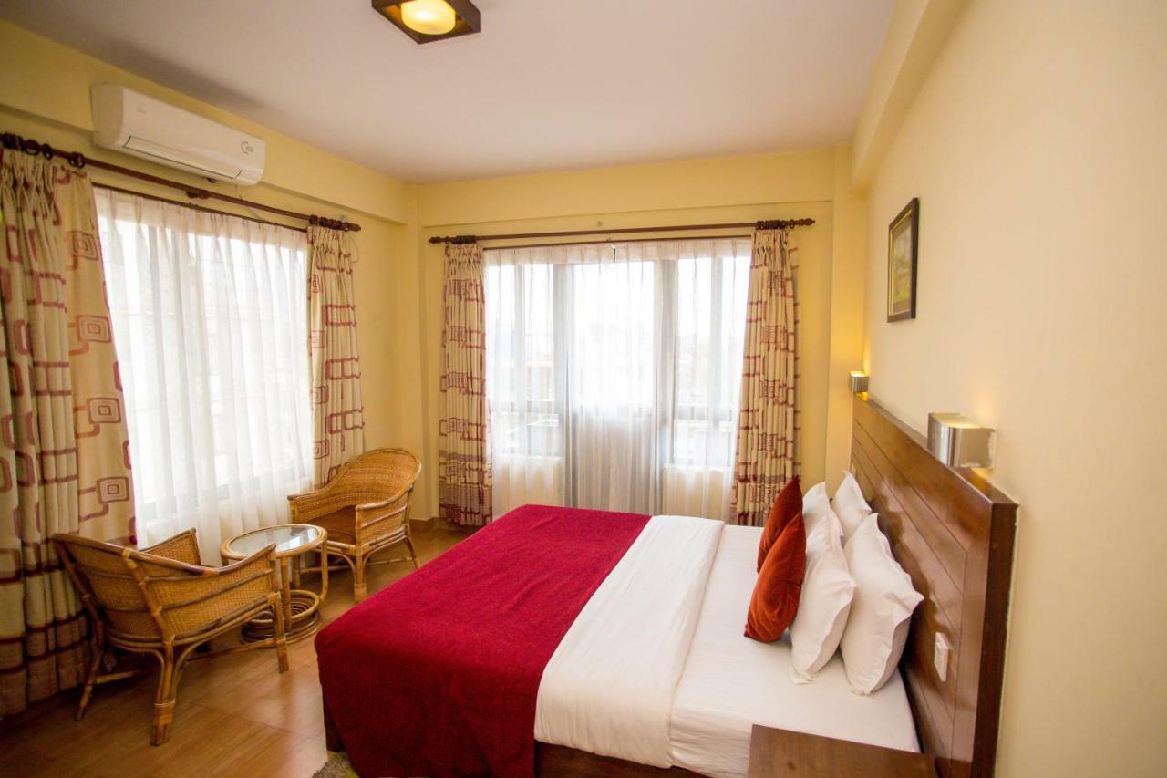 Hotel Tara Pokhara Eksteriør bilde