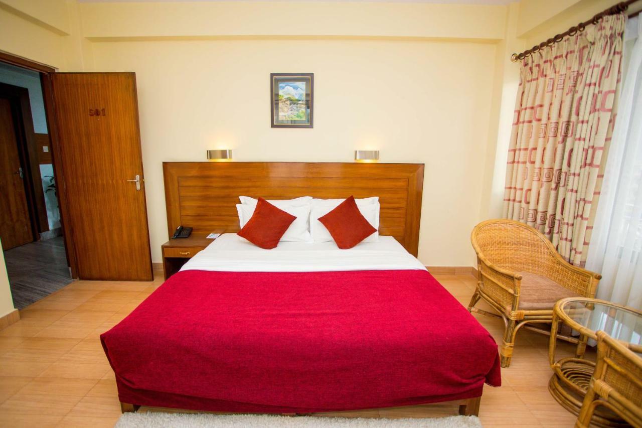 Hotel Tara Pokhara Eksteriør bilde